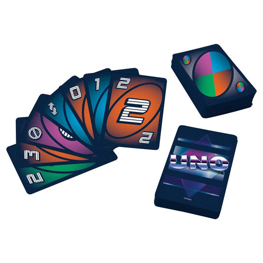 Uno Card Game: The Iconic 80s Set Taken of the box