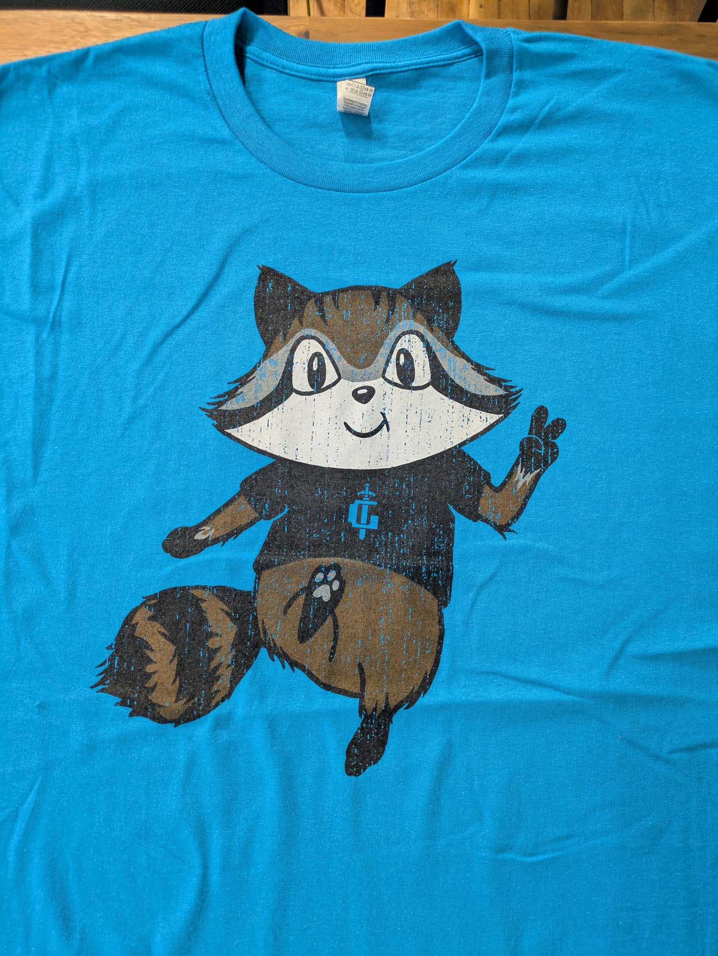 Geek Peek Official T-Shirt Peace Racoon "Can I Has Sparkleboard" 2025 Drop