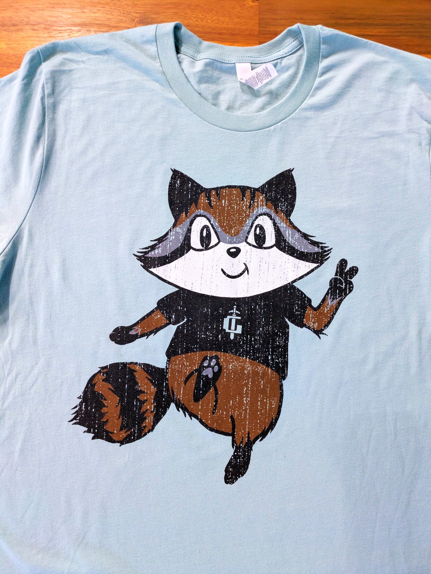 Geek Peek Official T-Shirt Peace Racoon "Can I Has Sparkleboard" 2025 Drop