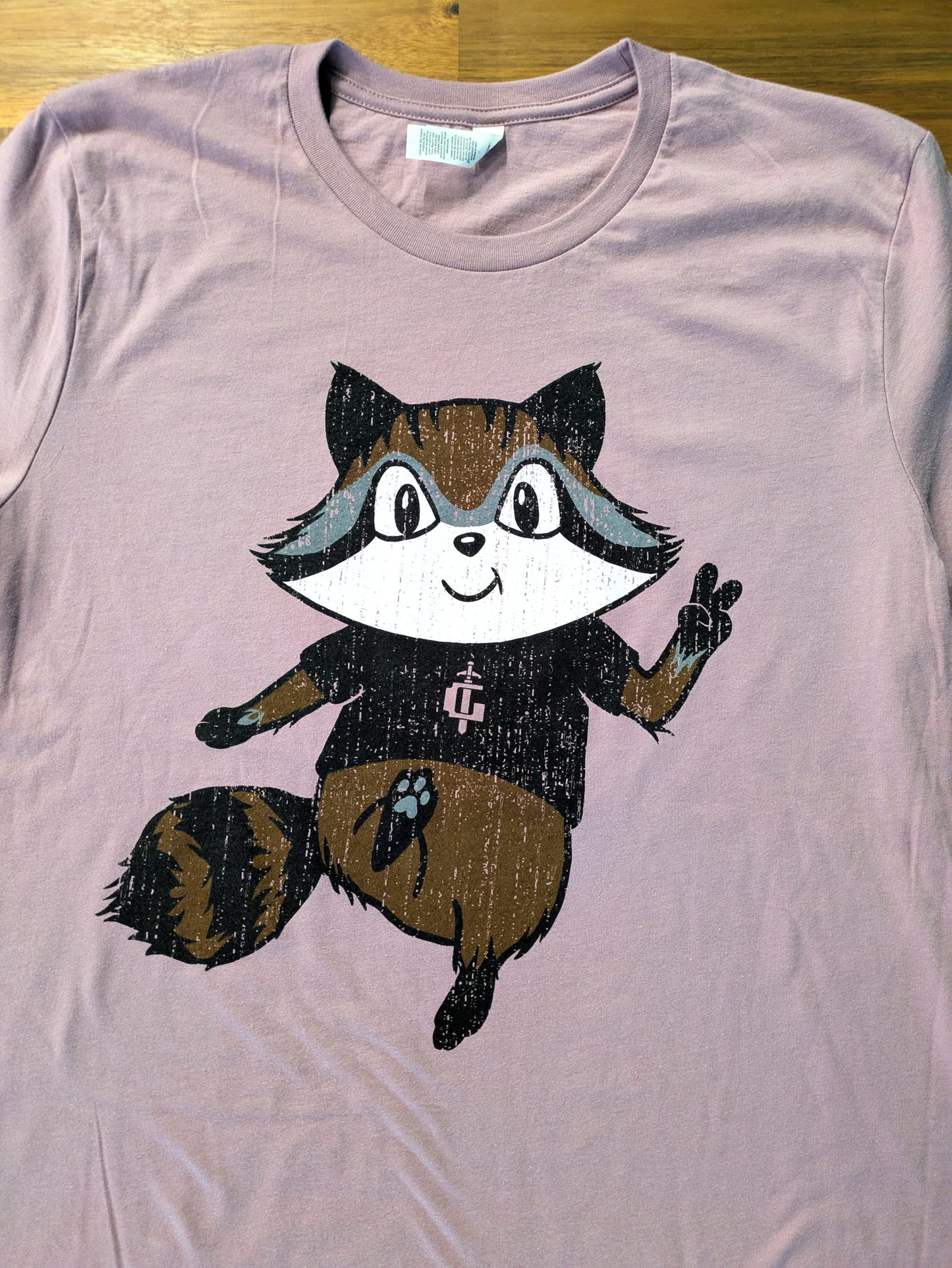 Geek Peek Official T-Shirt Peace Racoon "Can I Has Sparkleboard" 2025 Drop